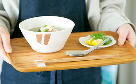 ケヤキのトレー