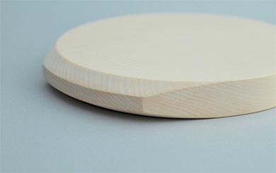 ヨシタ手工業デザイン室さん オリジナルまな板「てがかり:まる型」